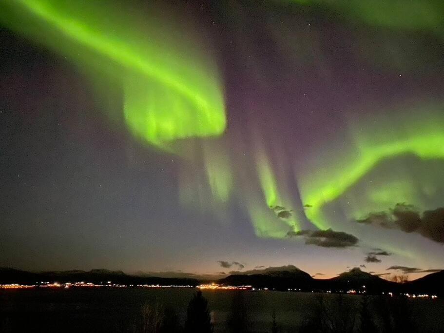 Leilighet Med Nydelig Utsikt Tromso Exterior photo